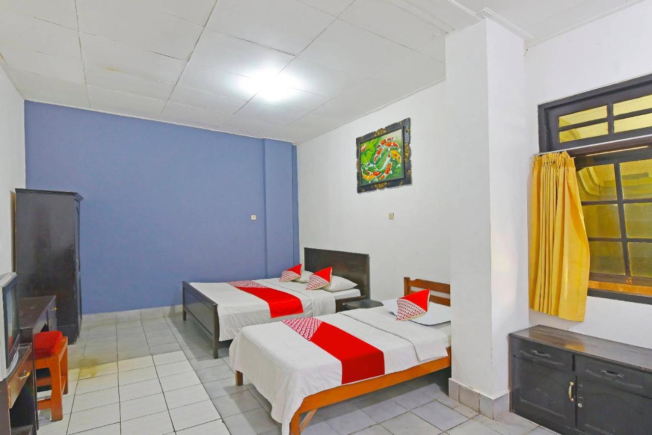 Oyo 3244 Grand Chandra Hotel Denpasar Exterior foto